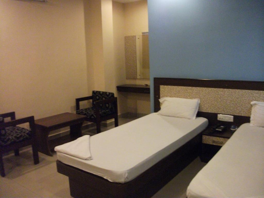Hotel Parshuram Guwahati Exterior photo